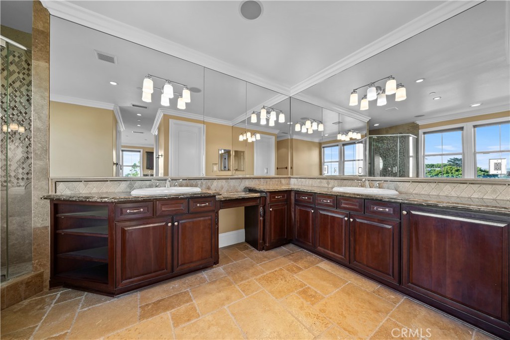 Cotton Hills (COTH) - Residential Lease