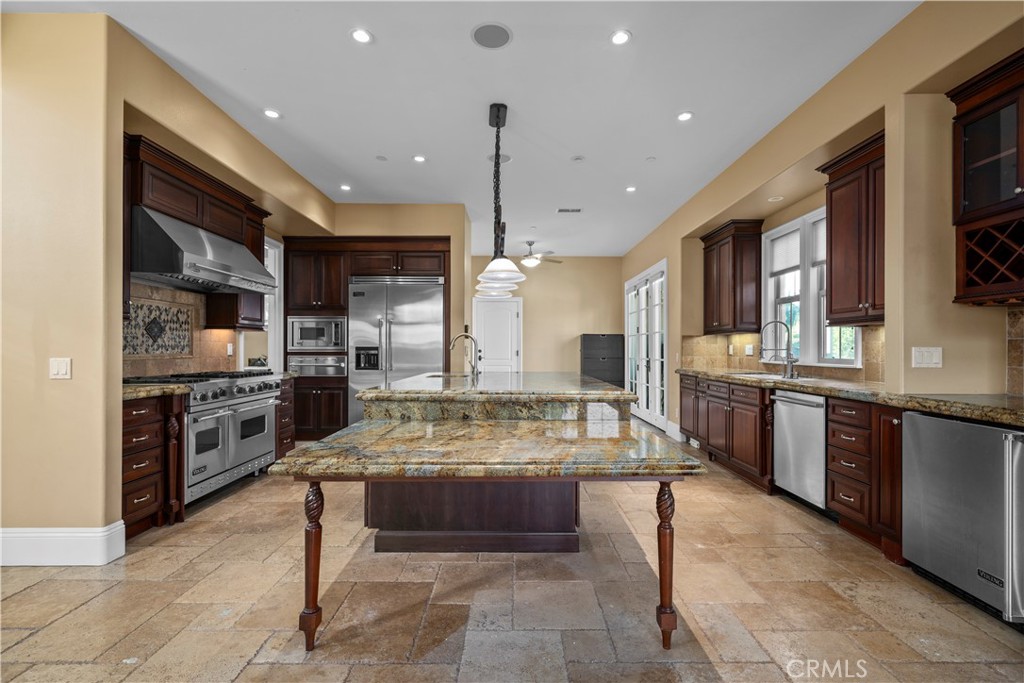 Cotton Hills (COTH) - Residential Lease