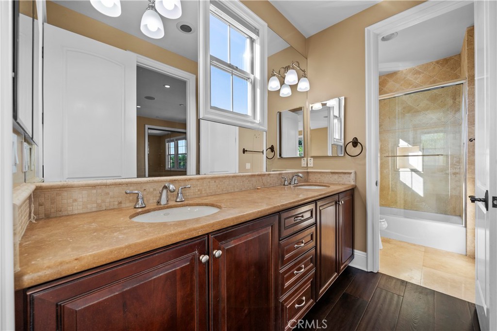 Cotton Hills (COTH) - Residential Lease