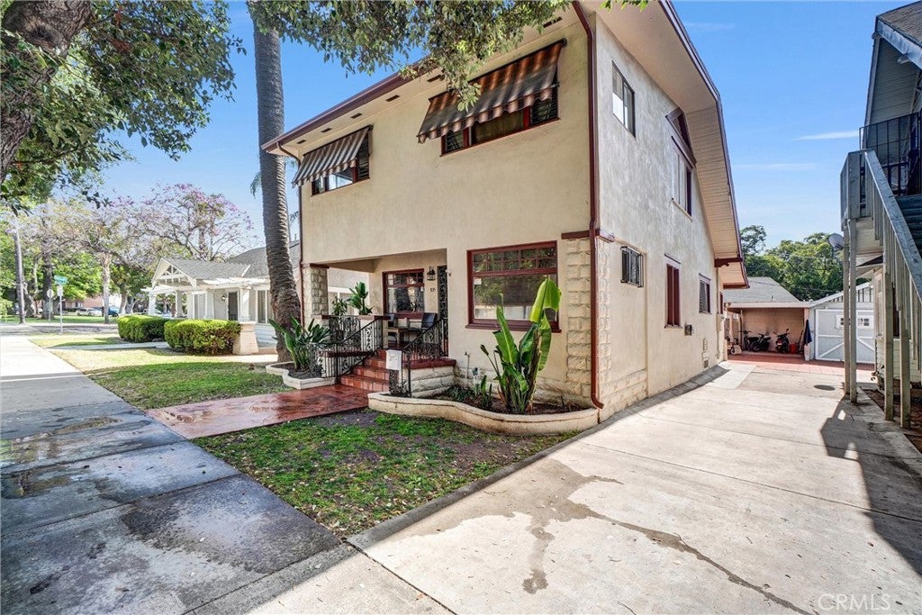 835 French Street