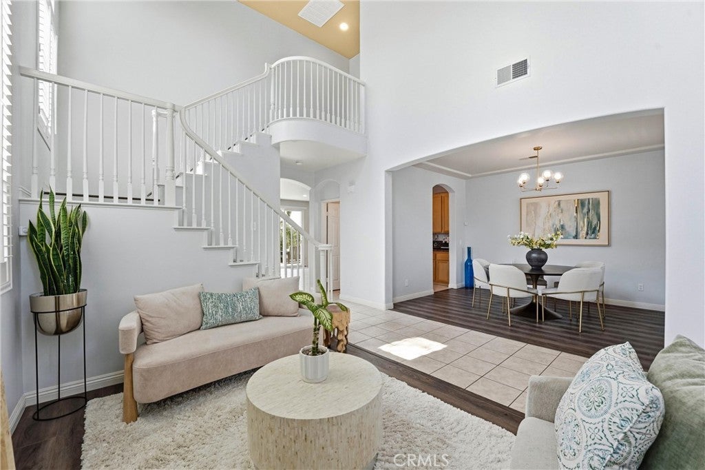 5018 Bella Collina
