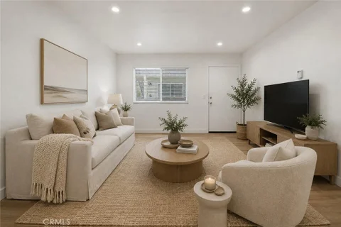 MLS: OC26184790