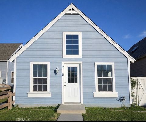 Photo of 14560 Woodland Dr #7, Fontana, CA 92337 (MLS # CV26018832)