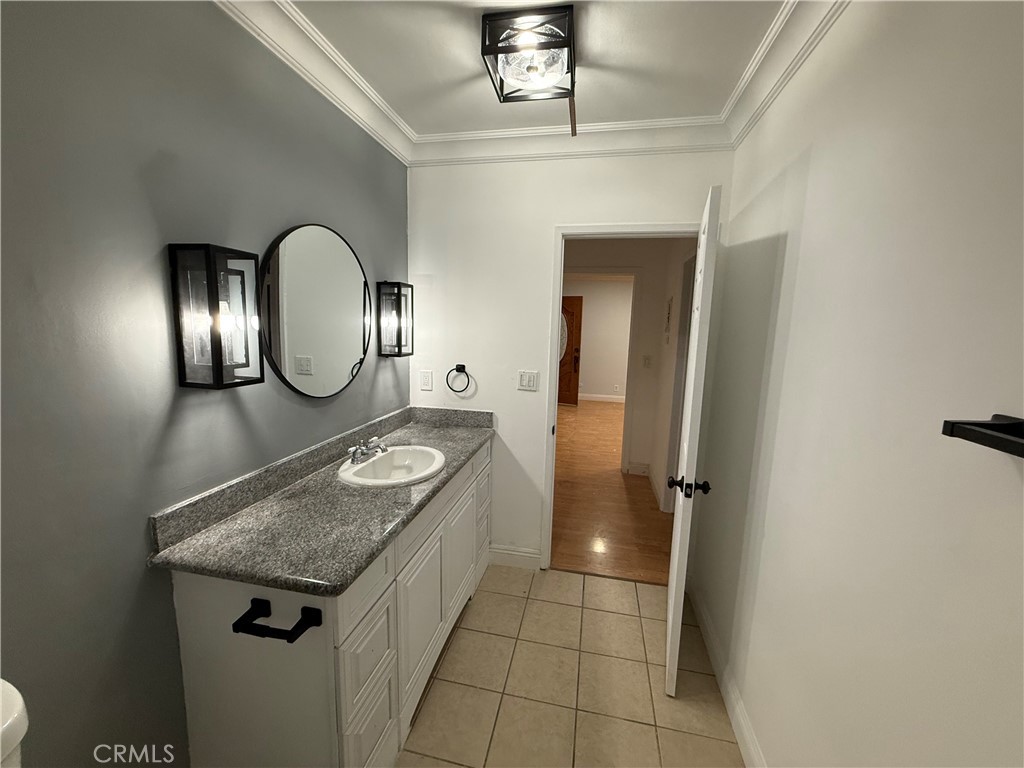Properties 3 9031 Phyllis Avenue 6