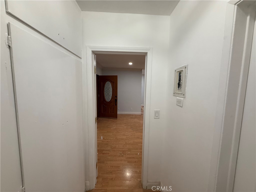 Properties 4 9031 Phyllis Avenue 6