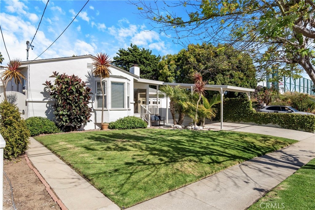 424 S Meadows Ave AVE, Manhattan Beach CA 90266