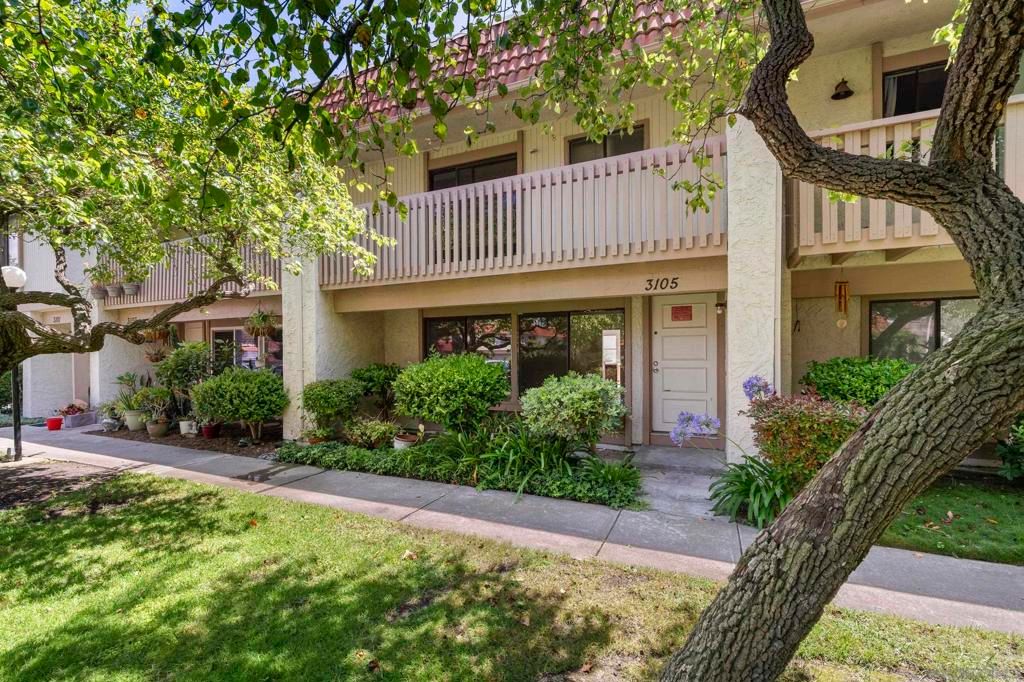 Photo of 3105 Via Sombra, Carlsbad, CA 92010 (MLS # 260013112SD)