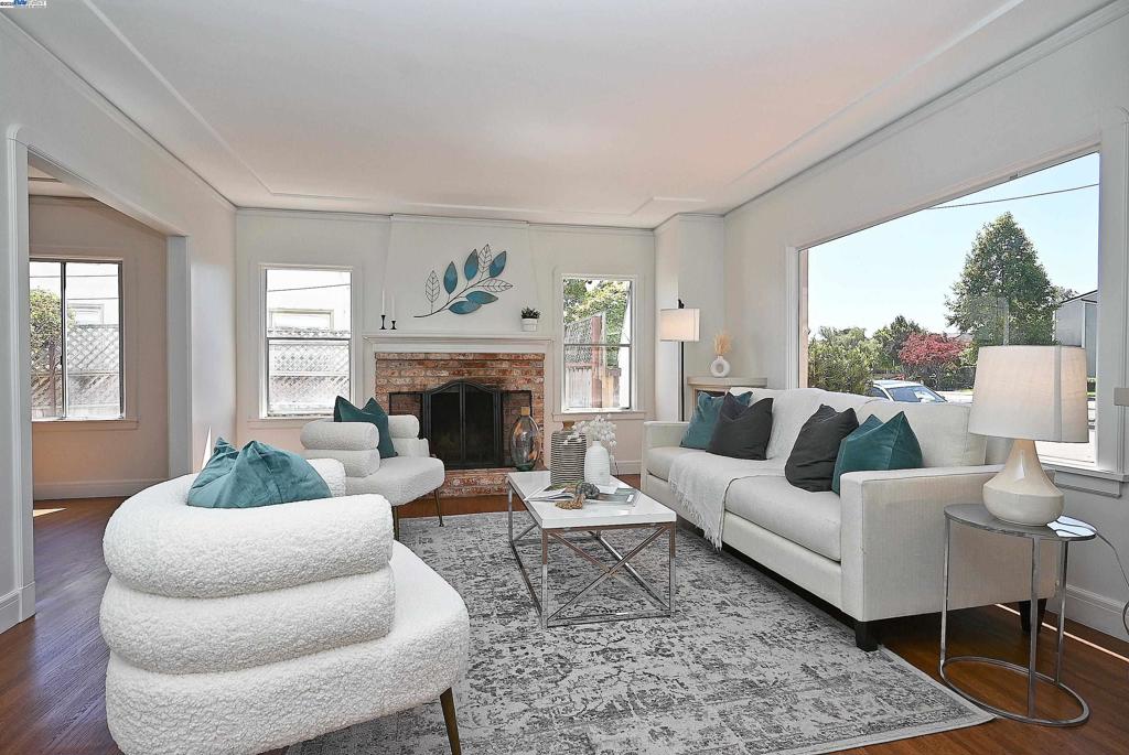 WEST END - Residential