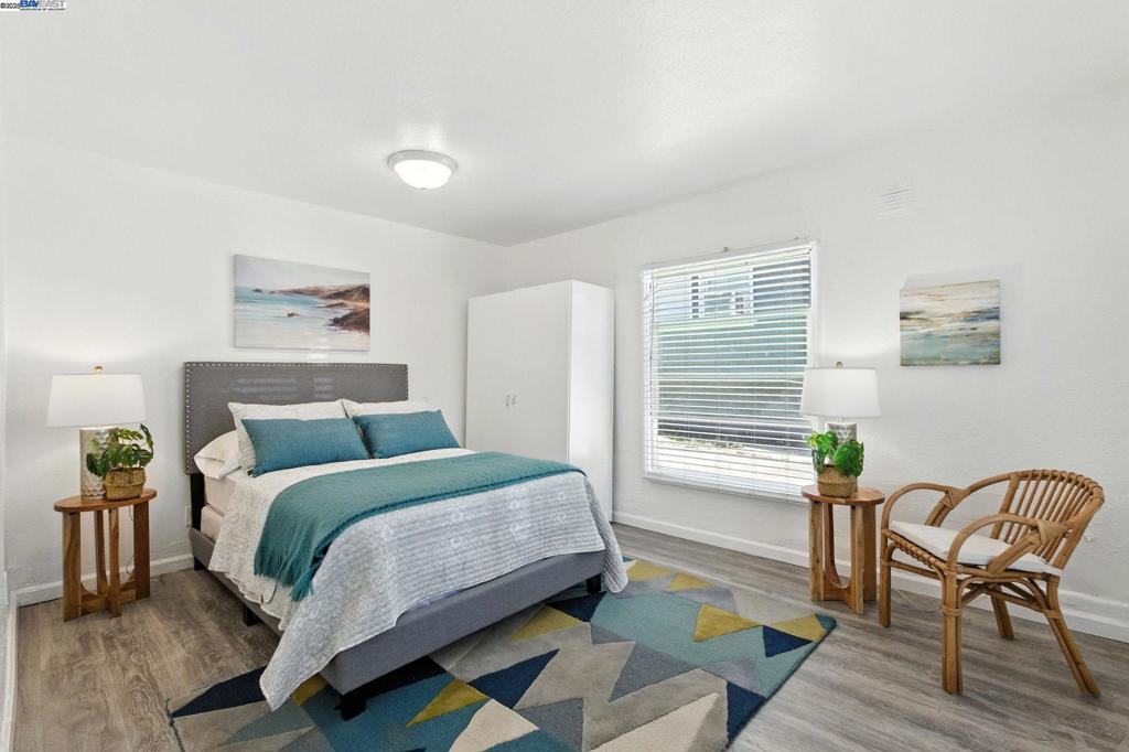 CENTRAL ALAMEDA - Residential Income