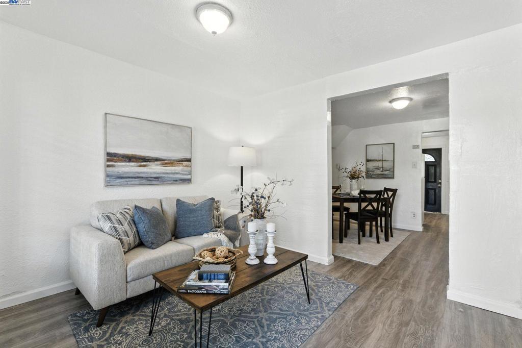 CENTRAL ALAMEDA - Residential Income