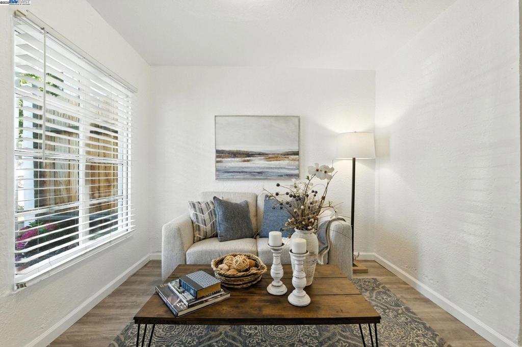 CENTRAL ALAMEDA - Residential Income