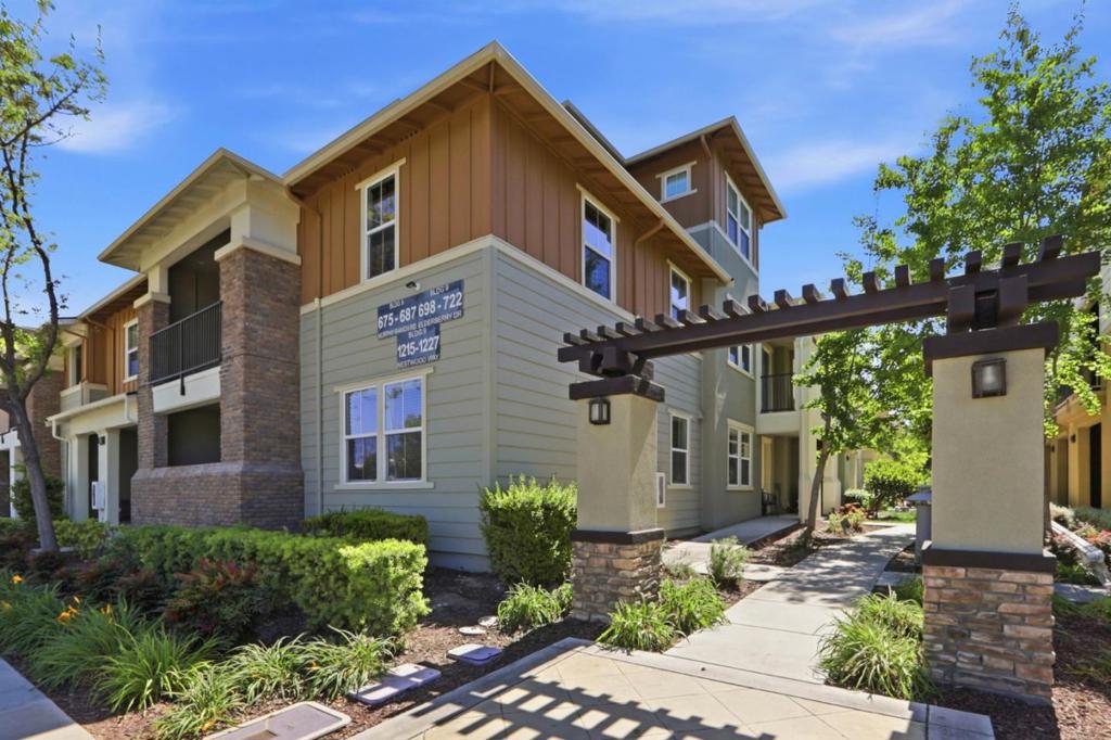 702 Elderberry Drive