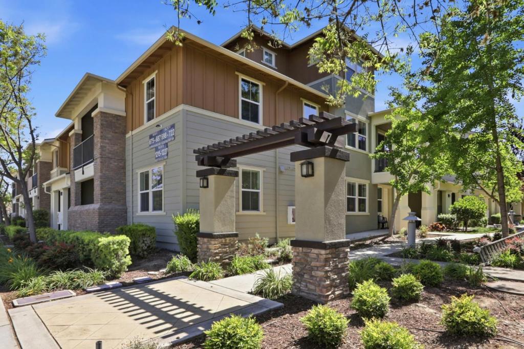 702 Elderberry Drive
