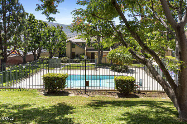 Pinetree - 3175 - Residential