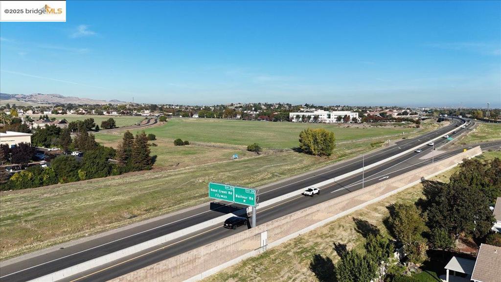 SUMMERSET 2 - Residential