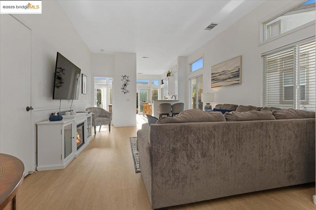 SUMMERSET 2 - Residential