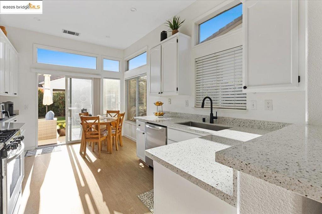 SUMMERSET 2 - Residential