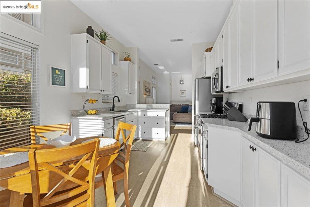 SUMMERSET 2 - Residential