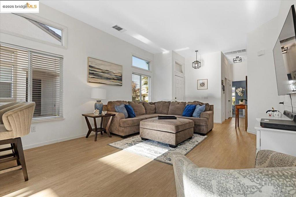 SUMMERSET 2 - Residential