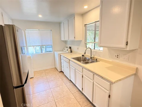 MLS: OC26210586