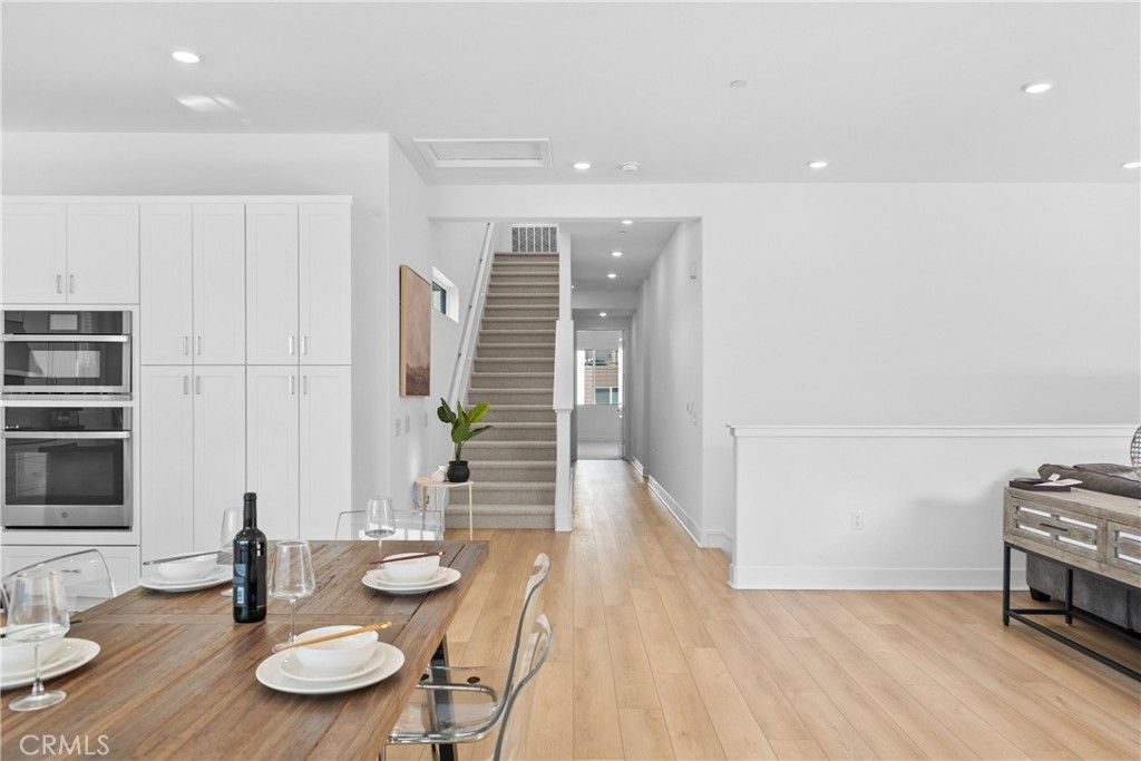 listing image 130725415957587369124