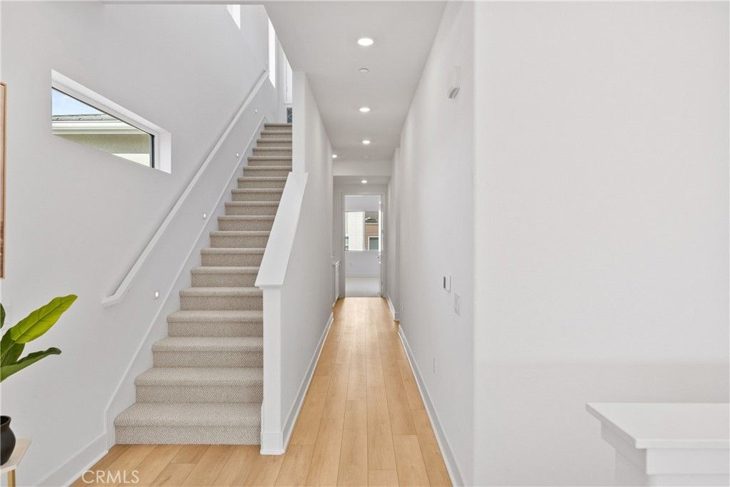 listing image 130724120952961528550