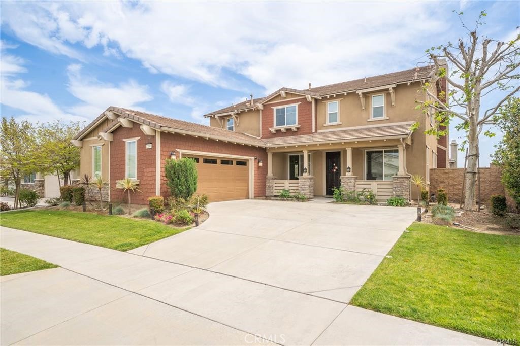Built in 2015, this spacious residence offers a perfect blend of modern style and comfort within the desirable gated Cornerstone community. As a tenant, you’ll enjoy full access to resort-style amenities, including multiple community pools, spa, recreation center, BBQ area, tot lot, and scenic walking trails—all included in your rent.
Inside, the home features 4 bedrooms and 3 bathrooms, with the option to convert the downstairs den into a fifth bedroom. The chef’s kitchen is complete with granite countertops, a large central island, walk-in pantry, and stainless steel appliances. The oversized primary suite offers a private retreat with a sitting area, dual vanities, soaking tub, separate shower, and walk-in closet.
Additional conveniences include a large laundry room with sink, an oversized 2-car garage, and a beautifully upgraded backyard with low-maintenance artificial turf. Best of all, solar power is included in the rent, helping you save on energy costs.
Located within walking distance of the pool and recreation center, and just minutes from Ontario Mills, Victoria Gardens, shopping, dining, theaters, and Ontario International Airport, this home provides both luxury and convenience. Situated in a top-rated school district, it’s also an excellent choice for families.
Don’t miss the opportunity to make this exceptional property your next home—schedule a tour today!