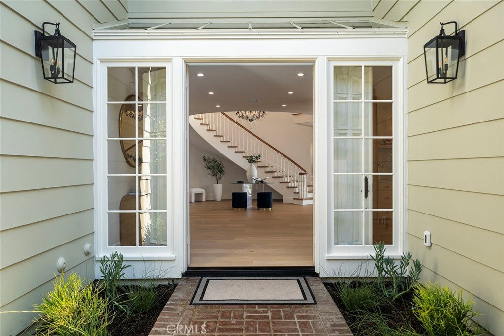 50 Belcourt