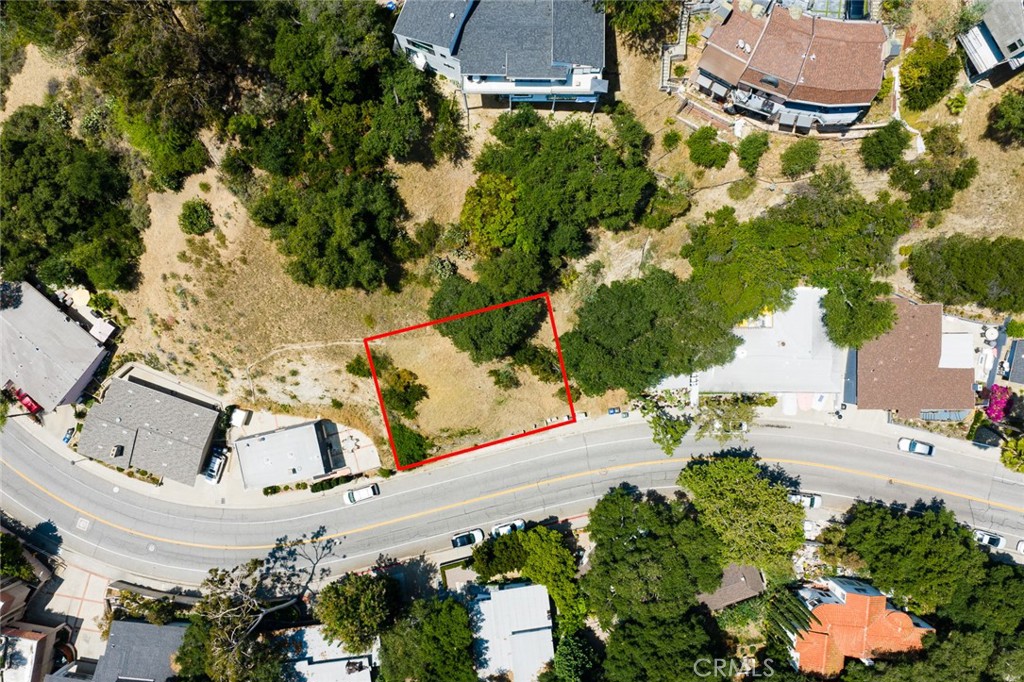 2589 E Chevy Chase Drive