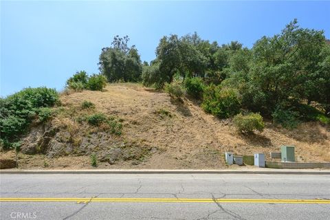 Photo of 2589 E Chevy Chase Drive, Glendale, CA 91206 (MLS # IV26103378)