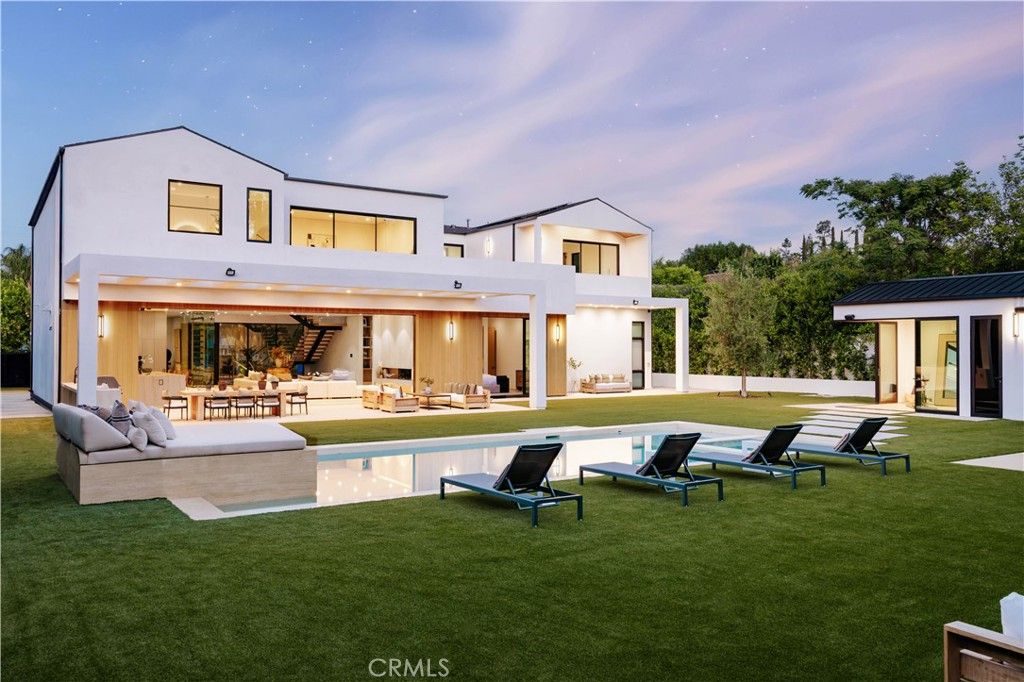 listing image 130723559989544849579