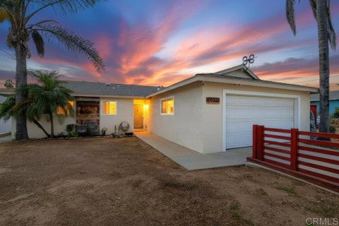 Photo of 4925 Siesta Drive, Oceanside, CA 92057 (MLS # NDP2608722)