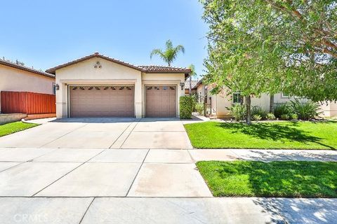 Photo of 36075 EAGLE Lane, Beaumont, CA 92223 (MLS # CV26159365)
