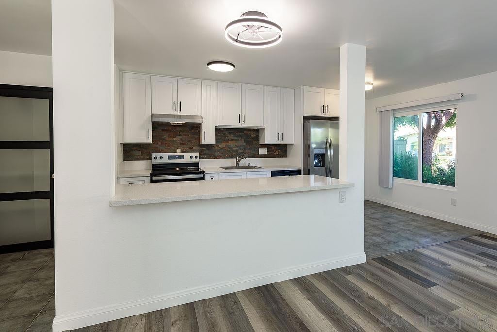 2388 Grand Ave, San Diego CA 92109