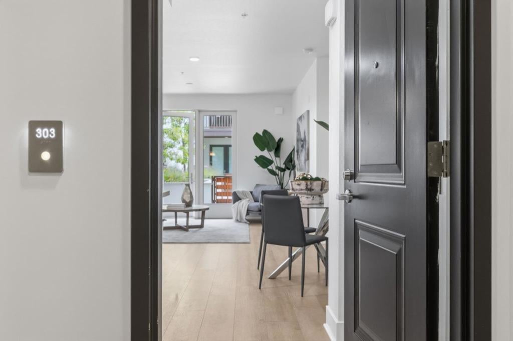 657 Walnut Street 303