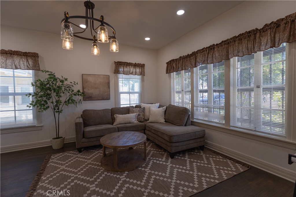 425 W 17th Street
