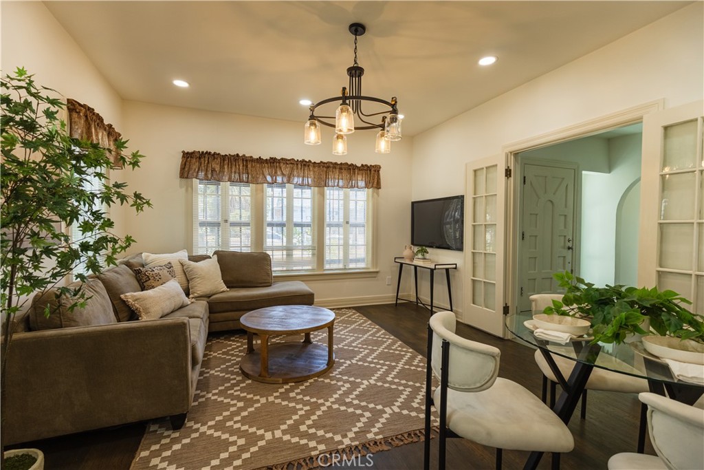 425 W 17th Street