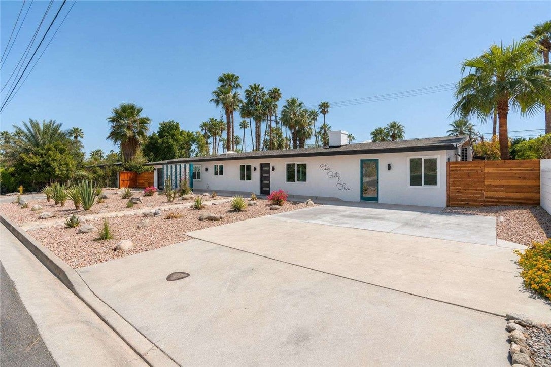 1065 E Sunny Dunes Road