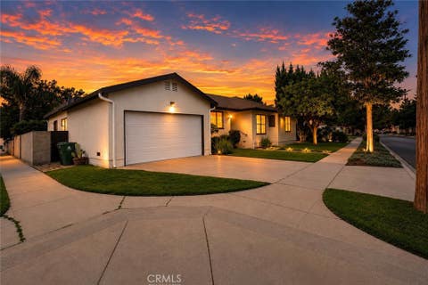 Photo of 19121 Hartland ST, Reseda, CA 91335 (MLS # SR26173109)