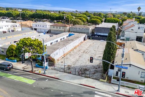 Photo of 2338 Ocean Park Boulevard, Santa Monica, CA 90405 (MLS # 26632711)