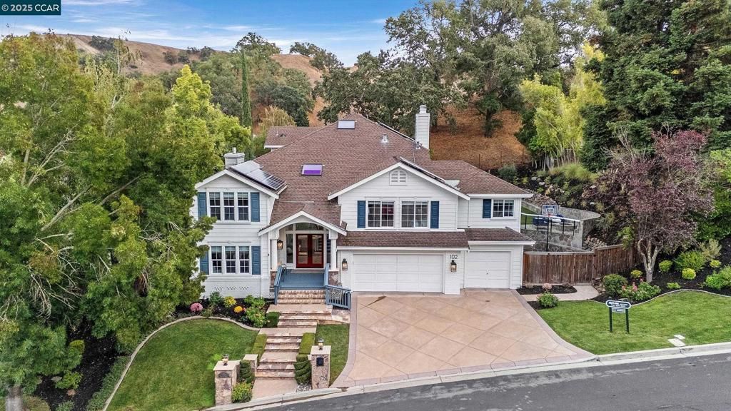 Photo of 102 Leafield Rd Rd, Danville, CA 94506 (MLS # 41112322)