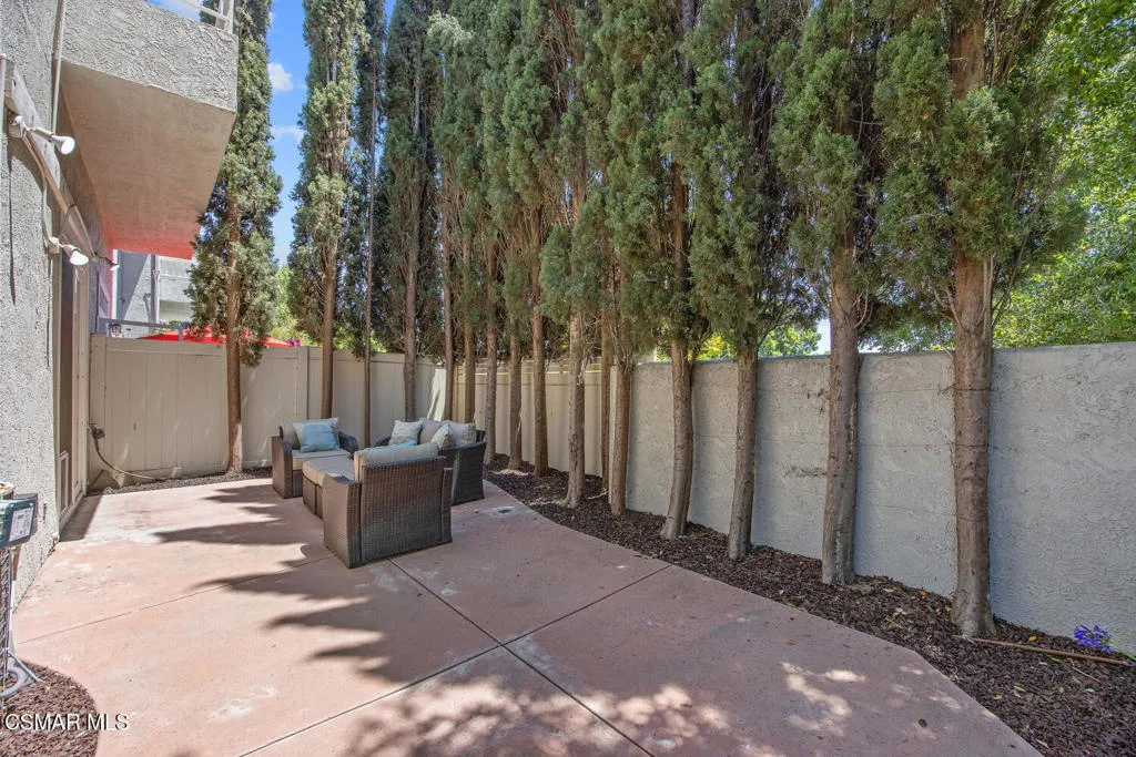 Westlake Village, California 91362, United States, 3 Bedrooms Bedrooms, ,3 BathroomsBathrooms,Residential,Active,161110