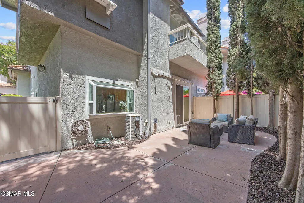 Westlake Village, California 91362, United States, 3 Bedrooms Bedrooms, ,3 BathroomsBathrooms,Residential,Active,161110