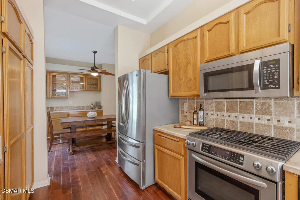 Westlake Village, California 91362, United States, 3 Bedrooms Bedrooms, ,3 BathroomsBathrooms,Residential,Active,161110