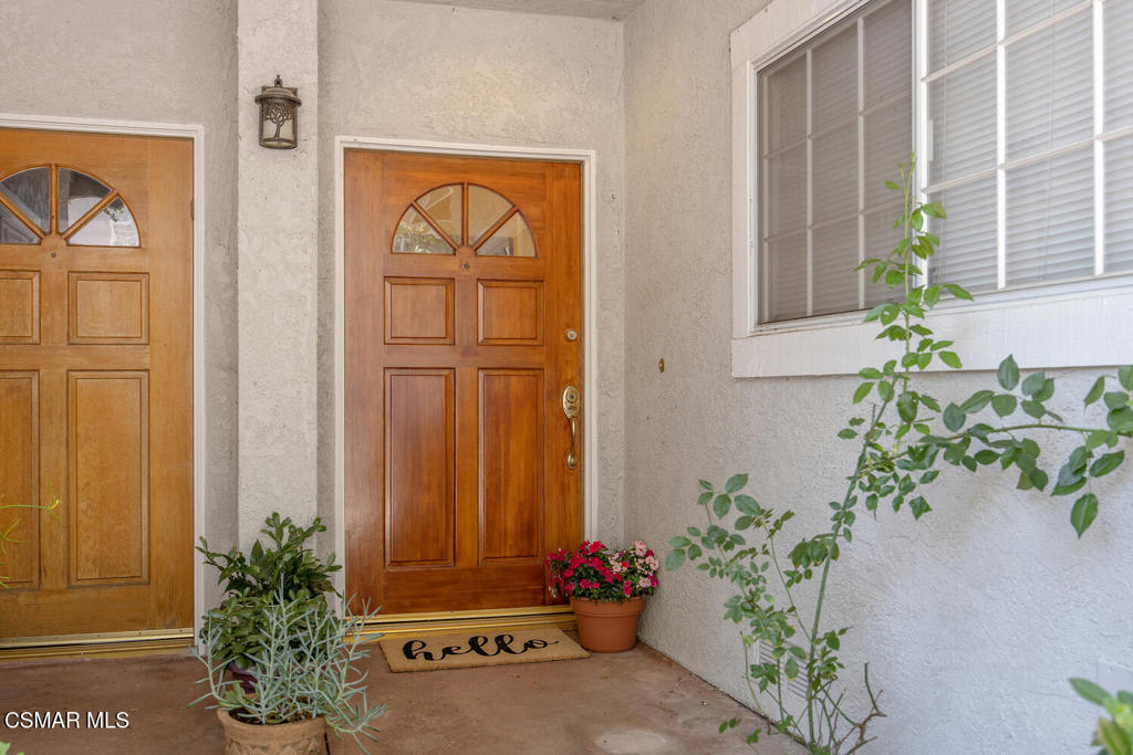 3109 E Hillcrest Drive