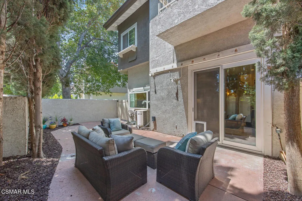 Westlake Village, California 91362, United States, 3 Bedrooms Bedrooms, ,3 BathroomsBathrooms,Residential,Active,161110