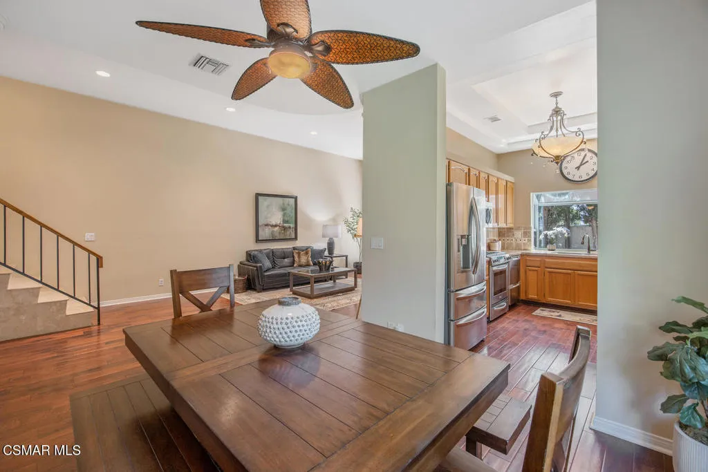 Westlake Village, California 91362, United States, 3 Bedrooms Bedrooms, ,3 BathroomsBathrooms,Residential,Active,161110