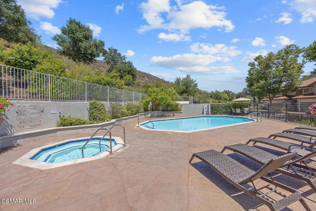 Westlake Village, California 91362, United States, 3 Bedrooms Bedrooms, ,3 BathroomsBathrooms,Residential,Active,161110