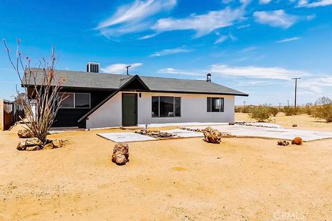 Photo of 5050 1st St E, Joshua Tree, CA 92252 (MLS # IG25247352) Photo of 5050 1st St E, Joshua Tree, CA 92252 (MLS # IG25247352)
