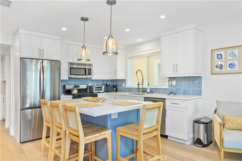 Photo of 206 Adams Street #1, Newport Beach, CA 92661 (MLS # NP25187324)